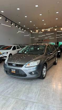 FORD FOCUS 1.6 GL 16V FLEX 4P MANUAL FORD FOCUS 1.6 GL 16V FLEX 4P MANUAL
